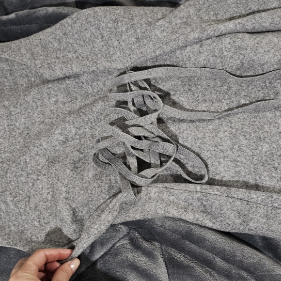 Zara sleevless turtleneck style sweater - Picture 5 of 7